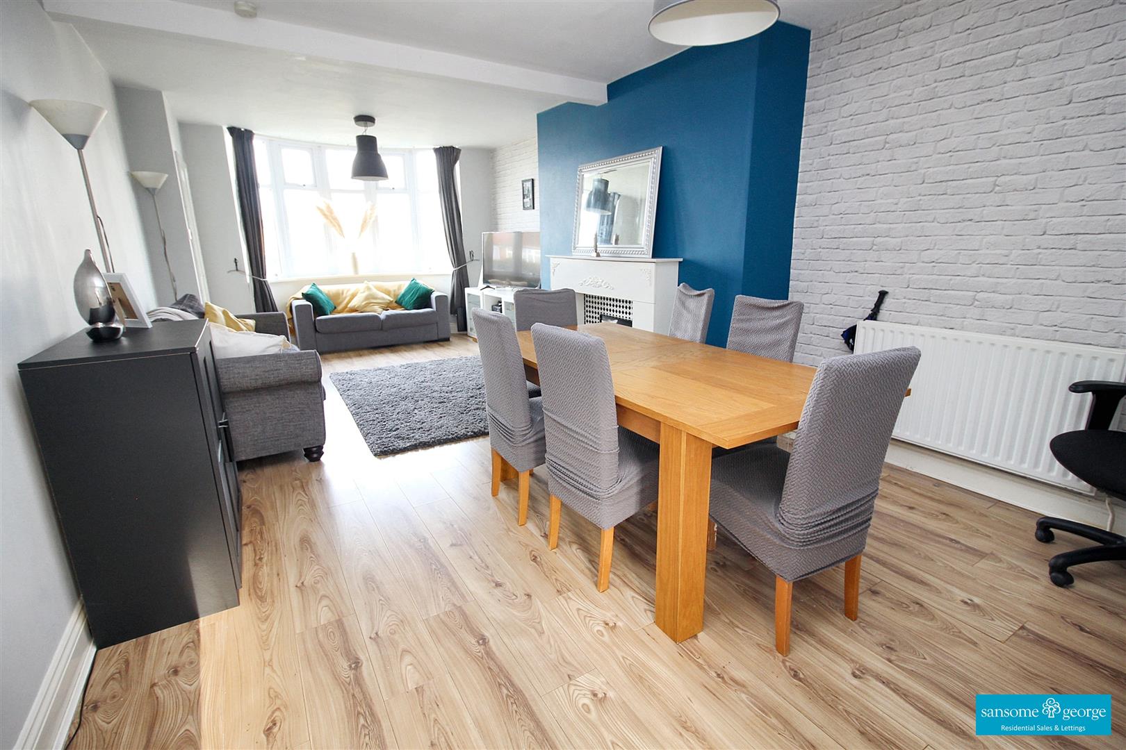3 bed property in Rydal Avenue, Tilehurst